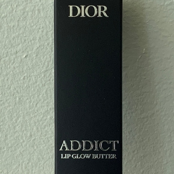 Dior Addict Lip Glow Butter 24-Hour Hydrating High-Shine Lip Treatment NIB - Picture 4 of 4